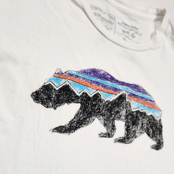 Patagonia White Bear Short Sleeve Tee. - Picture 2 of 4